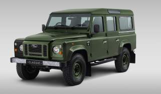 Land Rover Defender Churchill Edition - front